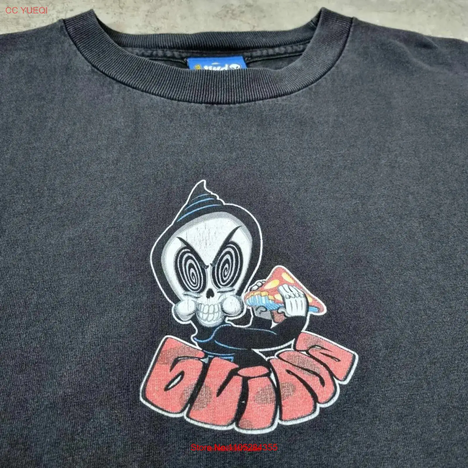 Power Tools World - Vintage Blind Skateboards T-Shirt S Birdhouse